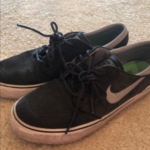 Nike Janoskis